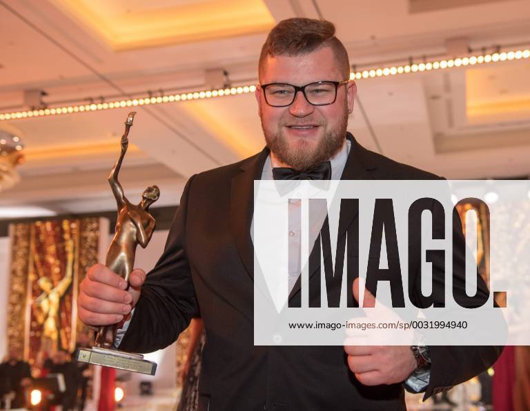 WARSZAWA 06.01.2018 WYDARZENI HOTEL DOUBLE TREE BY HILTON OSIEMDZIESIATYTRZECI PLEBISCYT PRZEGLADU SPORTOWEGO NA NAJLEPSZEGO SPORTOWCA ROKU 2017 NZ PAWEL FAJDEK FOT MAREK BICZYK NEWSPIX.PL --- Newspix.pl POLISH SPORTS AWARDS OF PRZEGLAD SPORTOWY IN WARSAW MBI20180106_7134