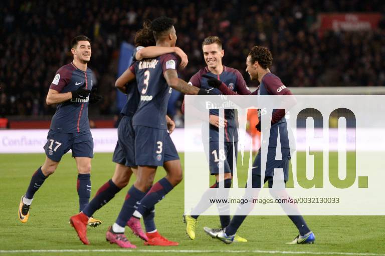 18 Giovani LO CELSO (psg) - 17 YURI BERCHICHE (psg) - JOIE FOOTBALL : Paris SG vs Dijon - Ligue 1 Conforama - 17 01 2018 AnthonyBIBARD FEP Panoramic