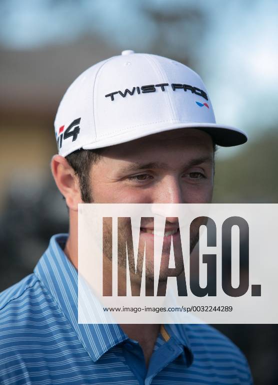 La Jolla, California, U.S - Jon Rahm at the Farmers Insurance Open on Thursday January 25, 2018 at the Torrey Pines Golf Course in La Jolla, California. 2018 Farmers Insurance Open - ZUMAp124 20180125_zaa_p124_023