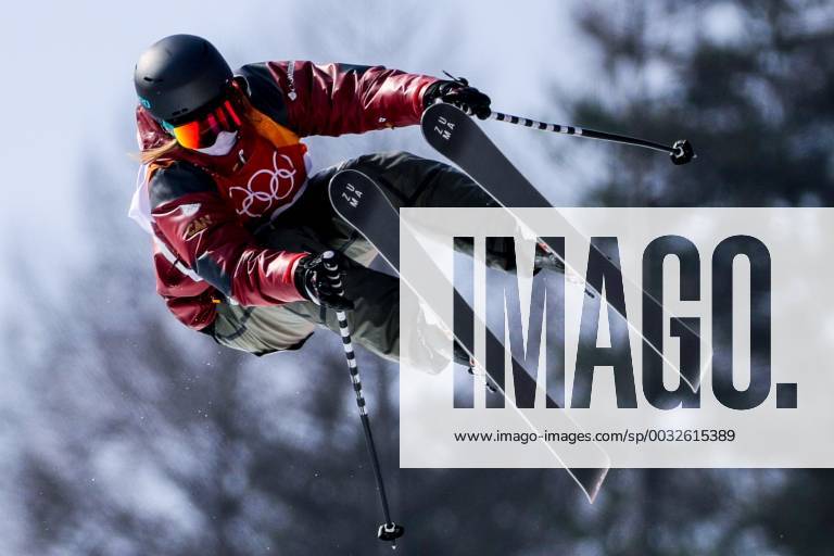 Canada s Cassie Sharpe competes in the ladies freestyle skiing ski halfpipe event at the 2018 Winter Olympic Games Olympische Spiele Olympia OS at Phoenix Snow Park. Sergei Bobylev TASS TS074C80