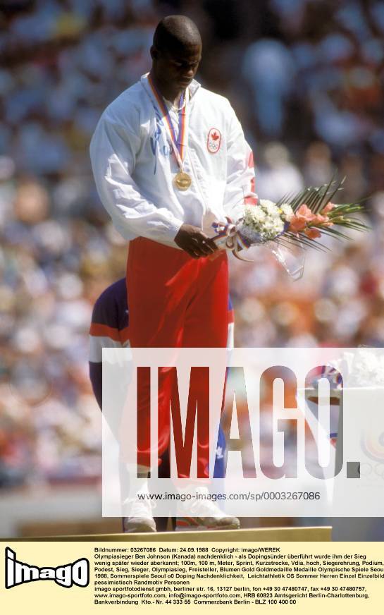 Olympiasieger Ben Johnson (Kanada) nachdenklich - als Dopingsünder überführt wurde ihm der Sieg wenig später wieder aberkannt Leichtathletik OS Sommer Herren Olympische Spiele Seoul 1988, Sommerspiele Einzelbild o0 Doping Seoul Nachdenklichkeit, Leichtathletik OS Sommer Herren Olympische Spiele Seoul 1988, Sommerspiele Einzelbild o0 Doping Seoul Nachdenklichkeit,