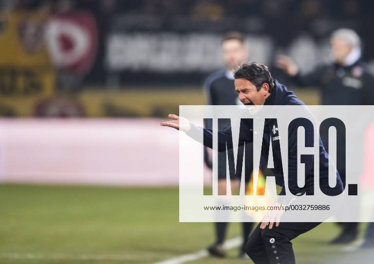 - SPORT Fußball, 2. Bundesliga, Saison 2017 2018, SG Dynamo Dresden, 25. Spieltag, SG Dynamo Dresden - SV Darmstadt 98 (02.03.2018), DDV - Stadion, Dresden. Darmstadts Trainer Dirk Schuster.