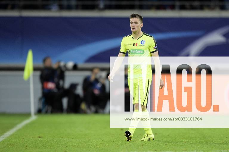 - GENT, BELGIUM: Gent s Thomas Foket leaves the field after receiving a red card during the first game in the group stage of the Uefa Champions League competition, in group H, between Belgian first league soccer team KAA Gent and Olympique Lyon, in Gent, Wednesday 16 September 2015. YORICKxJANSENS x85282008x