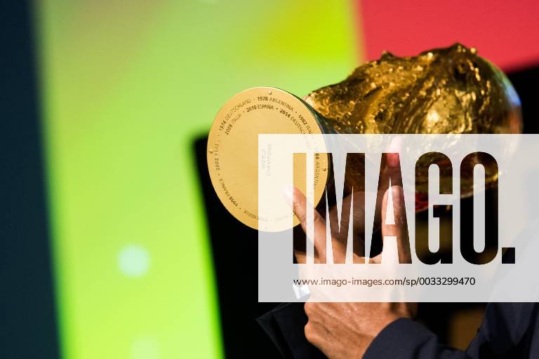 - SPORT 180324 Christian Karembeu, former football player and World Cup winner, presents the World Cup Trophy during the FIFA World Cup WM Weltmeisterschaft Fussball Trophy Tour on March 24, 2018 in Oslo. Photo: Jon Olav Nesvold BILDBYRN kod JE 160228