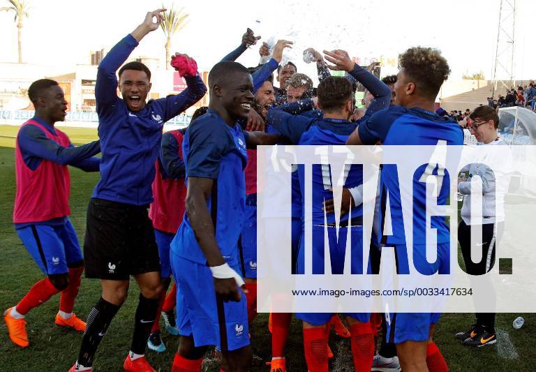 French players react after defeating Spain 4-2 during the European under 19 Elite qualifying round between the national soccer teams of Spain and France at the Guillermo Amor stadium in Benidorm, Spain, 27 March 2018. Spain vs. France !ACHTUNG: NUR REDAKTIONELLE NUTZUNG!