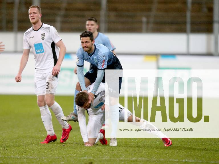 - SPORT David Braig (SSV Ulm 1846) Edwin Schwarz ( SV Stuttgarter Kickers ), SV Stuttgarter Kickers vs SSV Ulm 1846 Fussball, GER, Regionalliga Suedwest, 2017 2018, 28.03.2018, Stuttgart