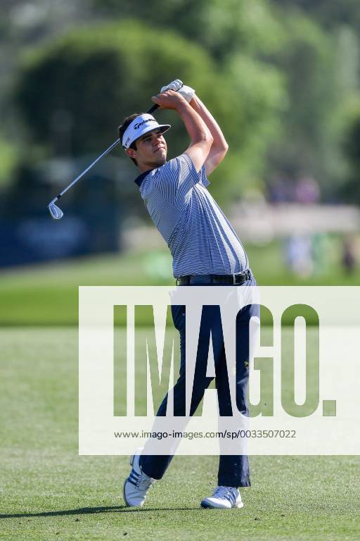 Beau Hossler hits his approach shot from the fairway on 18 during the Houston Open at the Golf Club of Houston in Humble, Texas. CSM PGA Golf Herren 2018: Houton Open MAR 31 - ZUMAc04_ 20180331_zaf_c04_174