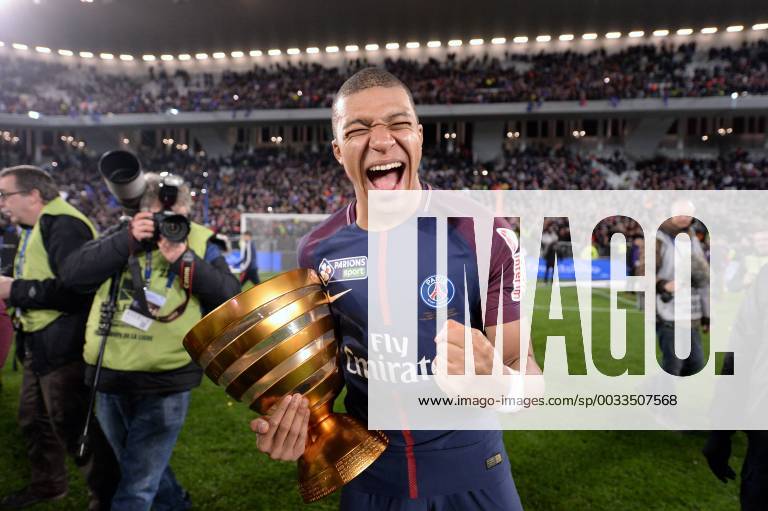 - SPORT 31st March 2018, Matmut Atlantique Stadium, Bordeax, France; French League Cup final, Paris Saint Germain versus AS Monaco; Kylian Mbappe (psg)celebrates their win ActionPlus12007405