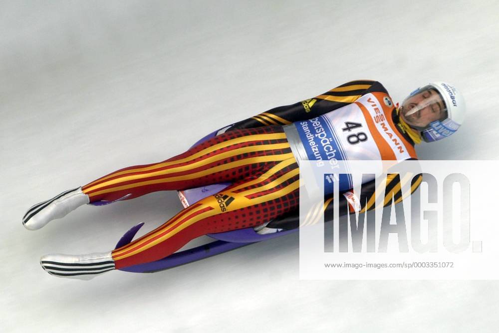 Georg Hackl (Deutschland) Rennrodeln Herren Weltcup 2001 2002, Welt Cup, Worldcup, World, WC, Rodeln Rennschlitten, Rennschlittensport Einzelbild Winterberg Rennrodeln Herren Weltcup 2001 2002, Welt Cup, Worldcup, World, WC, Rodeln Rennschlitten, Rennschlittensport Einzelbild Winterberg