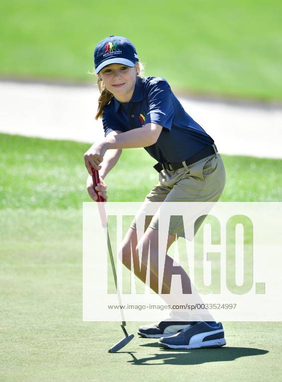 Alissa Helminen putts during the Drive Chip & Putt National Finals at Augusta National Golf Club during Masters week on April 1, 2018 in Augusta, Georgia. AUG20180401311 KEVINxDIETSCH