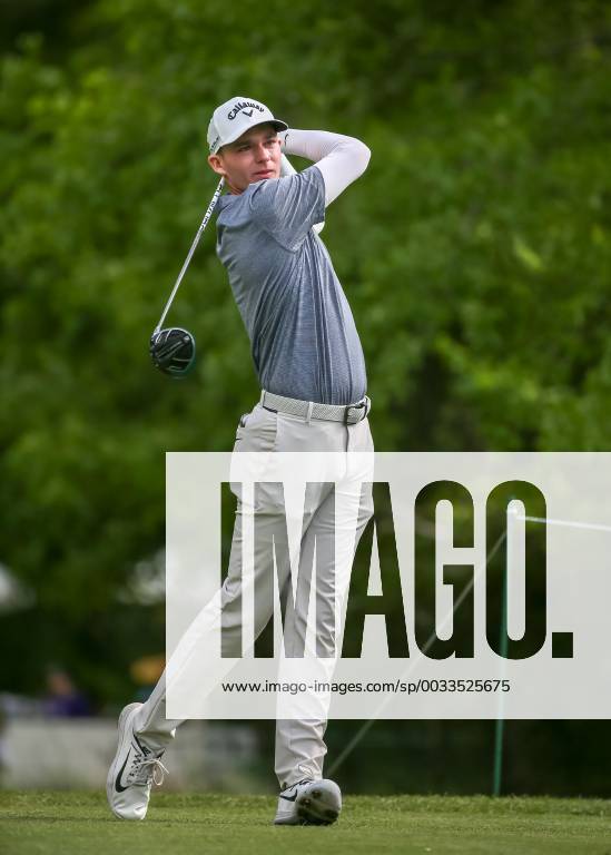 HUMBLE, TX - APRIL 01: Andrew Wise (USA) watches his tee shot on 2 during the final round of the Houston Open on April 1, 2018 at the Golf Club of Houston in Humble, Texas. (Photo by Leslie Plaza Johnson Icon Sportswire) GOLF: APR 01 PGA Golf Herren - Houston Open Icon180401019