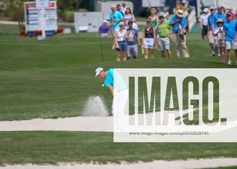 HUMBLE, TX - APRIL 01: Chesson Hadley (USA) hits from the trap on 1 during the final round of the Houston Open on April 1, 2018 at the Golf Club of Houston in Humble, Texas. (Photo by Leslie Plaza Johnson Icon Sportswire) GOLF: APR 01 PGA Golf Herren - Houston Open Icon180401109