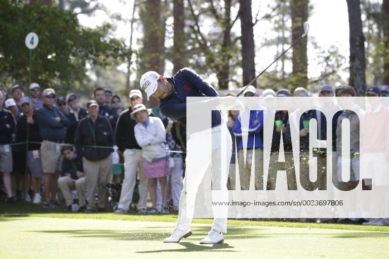 Satoshi Kodaira of Japan hits his tee shot on the 4th hole in the 1st round of the 2018 Masters Tournament at the Augusta National Golf Club in Augusta, Georgia, on April 5, 2018. AUG20180405112 JOHNxANGELILLO