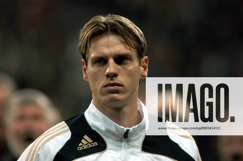 Tim Borowski (Deutschland) - Nationalhymne Fußball Länderspiel Herren EM Qualifikation 2007, Nationalteam Porträt Frankfurt M. Fußball Länderspiel Herren EM Qualifikation 2007, Nationalteam Porträt Frankfurt M.
