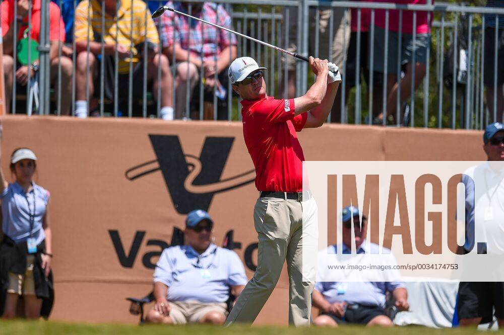SAN ANTONIO, TX - APRIL 19: Zach Johnson tees off on the first hole during the opening round of the Valero Texas Open at the TPC San Antonio Oaks Course in San Antonio, TX on April 19, 2018. (Photo by Daniel Dunn Icon Sportswire) GOLF: APR 19 PGA Golf Herren - Valero Texas Open Icon18041925