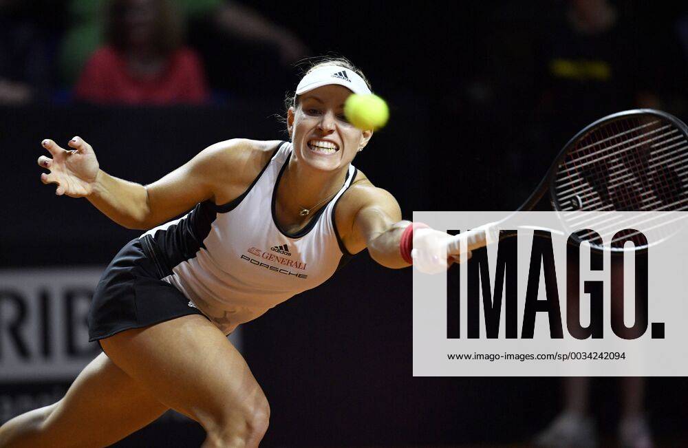 - SPORT Angelique KERBER (GER) Aktion Tennis Damen Team Deutschland Germany Fed Cup Federations FedCup 2018 Halbfinale Deutschland GER vs Tschechien CZE Porsche-Arena Stuttgart 21.-22.04.2018 Fed Cup Halbfinale GER - CZE Porsche-Arena Stuttgart 2018