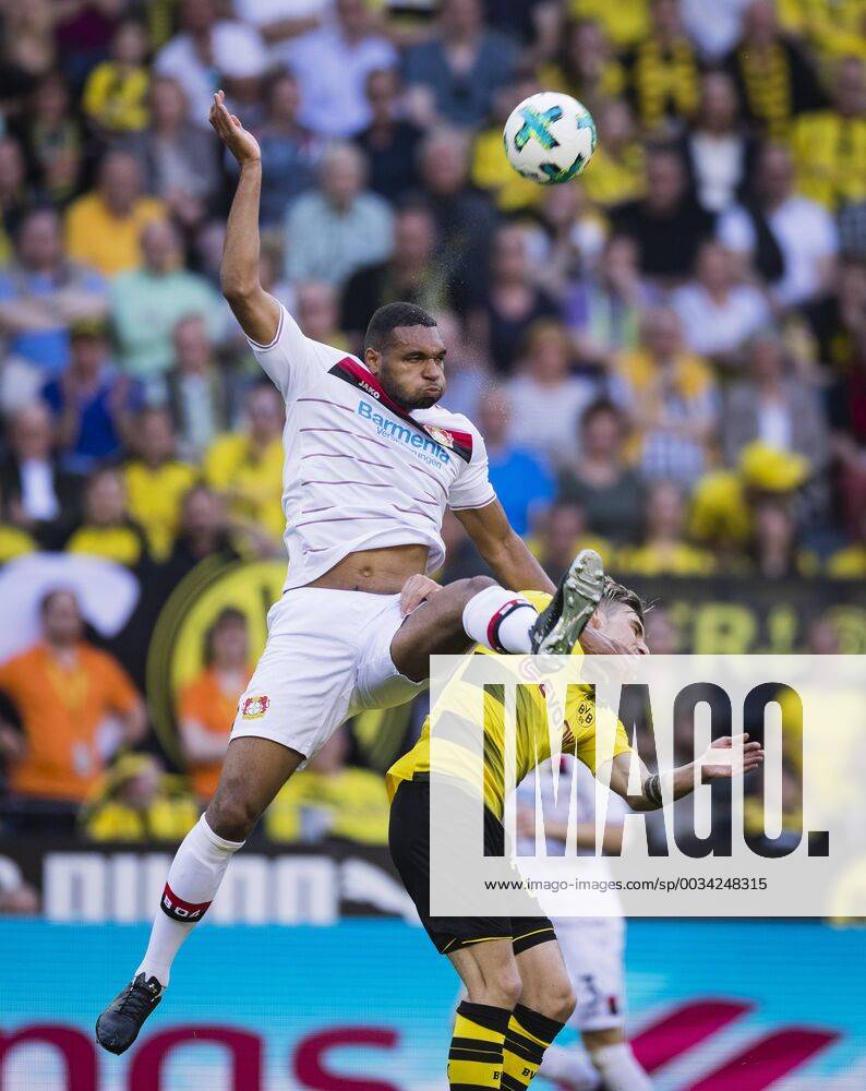 - SPORT Dortmund, 21.04.2018 Jonathan Tah (Leverkusen), Maximilian Philipp (BvB) Borussia Dortmund - Bayer Leverkusen