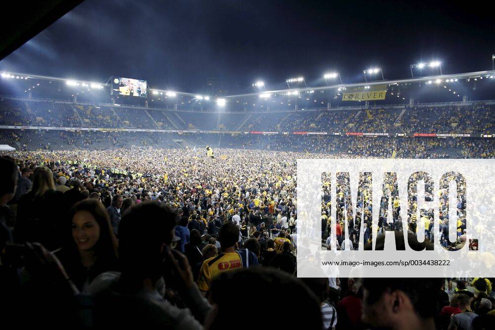 - SPORT 28.04.2018 Bern Stade de Suisse,Fussball Herren Saison 2017 2018 BSC Young Boys - FC Luzern . Bild zeigt Stadion voll Zuschauer Aktion Einzelbild