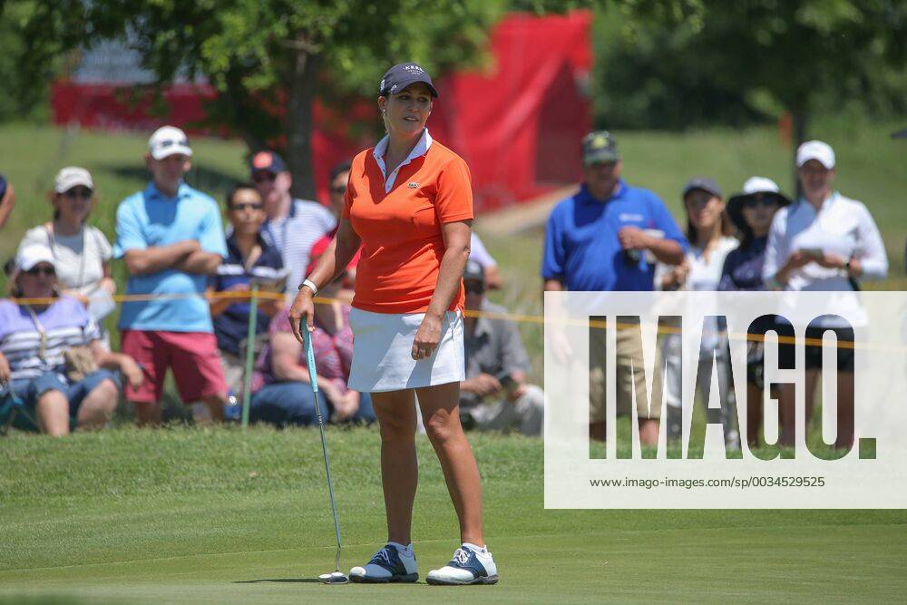 THE COLONY, TX - MAY 05: Cristie Kerr (USA) reacts to her putt at hole 3 during the Volunteers of America LPGA Golf Damen Texas Classic on May 5, 2018 at the Old American Golf Club in The Colony, TX. (Photo by George Walker Icon Sportswire) GOLF: MAY 05 LPGA - Volunteers of America Texas Classic Icon18050504