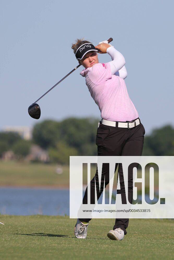 THE COLONY, TX - MAY 05: Brooke M. Henderson (CAN) hits from the 6th tee during the Volunteers of America LPGA Golf Damen Texas Classic on May 5, 2018 at the Old American Golf Club in The Colony, TX. (Photo by George Walker Icon Sportswire) GOLF: MAY 05 LPGA - Volunteers of America Texas Classic Icon18050520