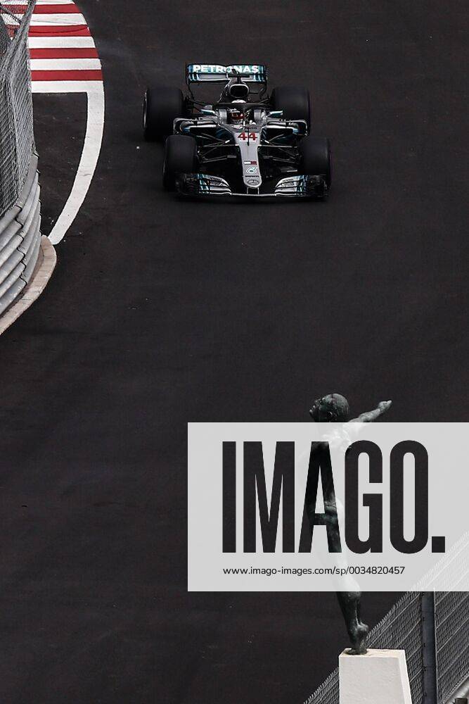 Montecarlo, Monaco - 44 Lewis Hamilton from Great Britain Mercedes W09 Hybrid EQ Power+ team Mercedes GP during the Monaco Formula One Grand Prix at Monaco on 24th of May, 2018 in Montecarlo, Monaco. F1 Grand Prix of Monaco - Practice - ZUMAn230 20180524_zaa_n230_635