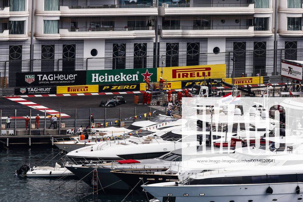 Montecarlo, Monaco - 44 Lewis Hamilton from Great Britain Mercedes W09 Hybrid EQ Power+ team Mercedes GP during the Monaco Formula One Grand Prix at Monaco on 24th of May, 2018 in Montecarlo, Monaco. F1 Grand Prix of Monaco - Practice - ZUMAn230 20180524_zaa_n230_667