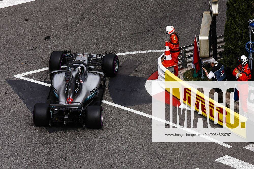Montecarlo, Monaco - 44 Lewis Hamilton from Great Britain Mercedes W09 Hybrid EQ Power+ team Mercedes GP during the Monaco Formula One Grand Prix at Monaco on 24th of May, 2018 in Montecarlo, Monaco. F1 Grand Prix of Monaco - Practice - ZUMAn230 20180524_zaa_n230_630