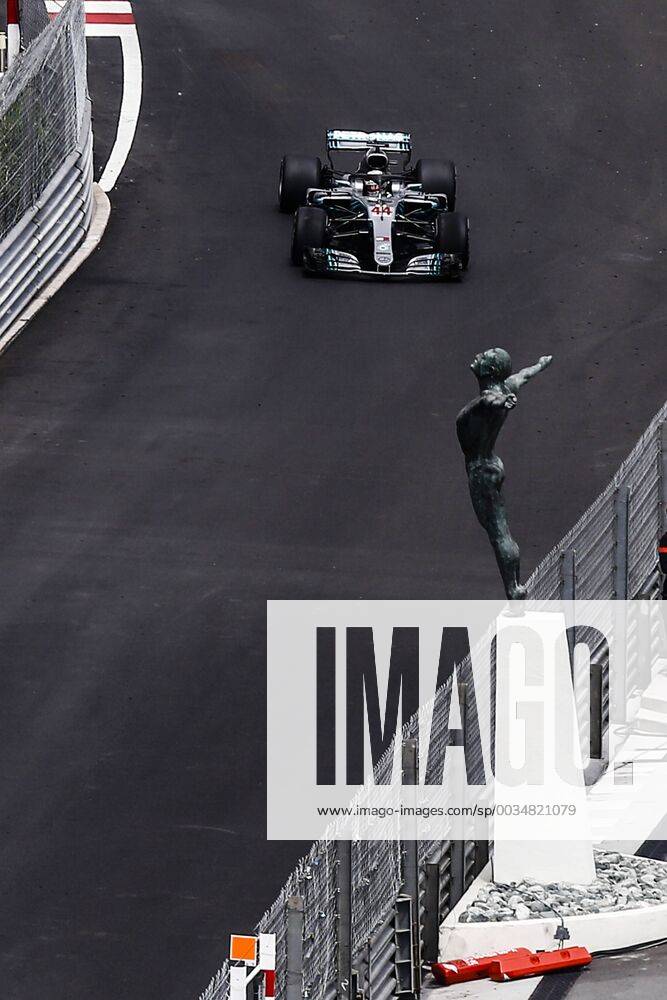 Montecarlo, Monaco - 44 Lewis Hamilton from Great Britain Mercedes W09 Hybrid EQ Power+ team Mercedes GP during the Monaco Formula One Grand Prix at Monaco on 24th of May, 2018 in Montecarlo, Monaco. F1 Grand Prix of Monaco - Practice - ZUMAn230 20180524_zaa_n230_745