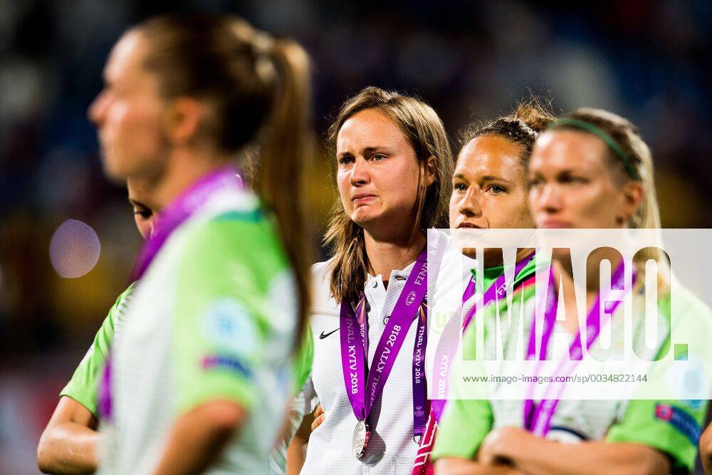 Themen der Woche - SPORT KW21 180524 Caroline Graham Hansen of Wolfsburg looks dejected after UEFA Women s Champions League final between VfL Wolfsburg and Olympique Lyonnais on May 24, 2018 in Kyiv. Photo: Vegard Wivestad Grott BILDBYRAN kod VG 170174