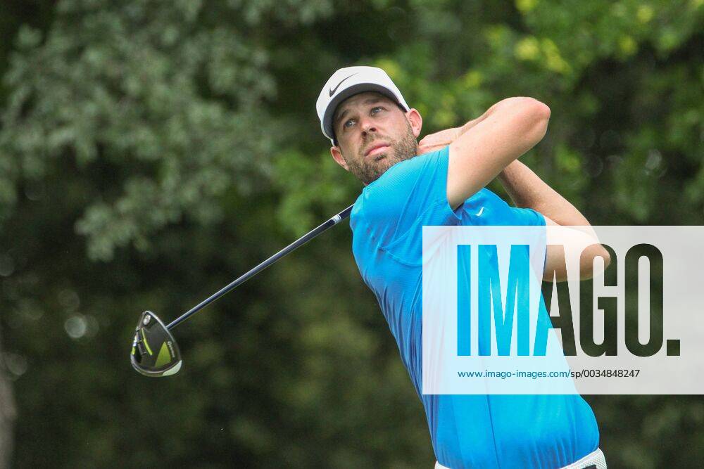 FORT WORTH, TX - MAY 26: Kevin Tway (USA) hits from the 12th tee during the third round of the Fort Worth Invitational on May 26, 2018 at Colonial Country Club in Fort Worth, TX. (Photo by George Walker Icon Sportswire) GOLF: MAY 26 PGA Golf Herren - Fort Worth Invitational Icon18052626