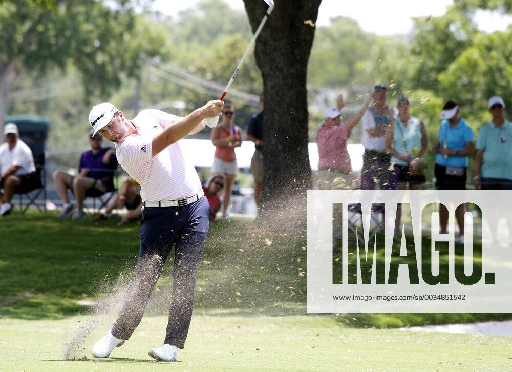 Fort Worth, TX, USA - Jon Rahm drives the ball in the middle of the 17th fairway during the Fort Worth Invitational Golf Tournament at Colonial Country Club Saturday May 26, 2018 in Fort Worth, Texas. Fort Worth Invivtational - ZUMAm67_ 20180526_zaf_m67_022