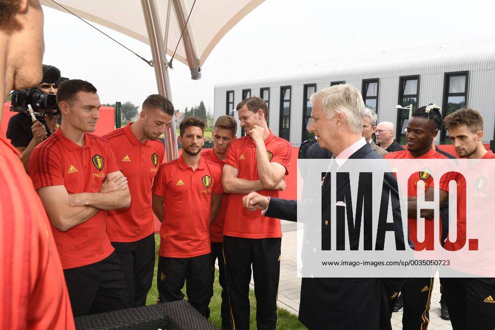 King Philippe - Filip of Belgium pictured during a visit of the King to a training session of the Belgian national soccer team Red Devils, Saturday 09 June 2018, in Tubize. The Red Devils started their preparations for the upcoming FIFA World Cup WM Weltmeisterschaft Fussball 2018 in Russia. POOLxPHILIPPExCROCHET x05361507x