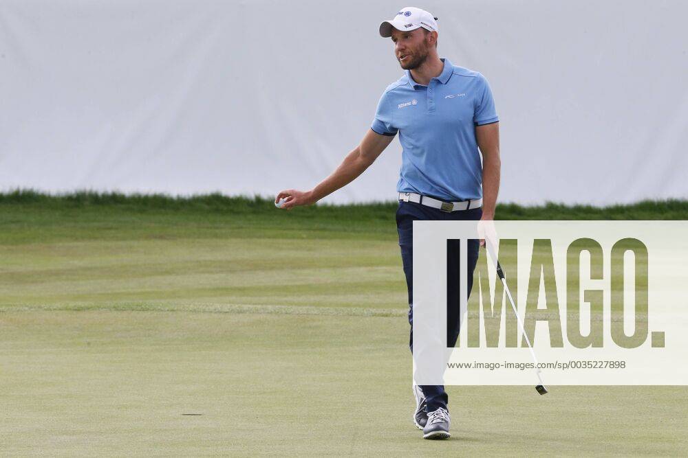 Max Kieffer (GER) spielt um den Sieg mit, Put am letzten Gruen geht nicht zur alleinigen Fuehrung ins Loch, Enttaeuschung, 3. Tag, 30. BMW International Open, Golf, Golf Open, Gut Laerchenhof, Koeln, 23.06.2018 BMW International Open , Golf Koeln