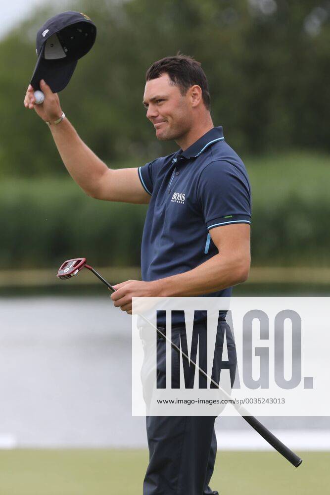 Martin Kaymer (GER) spielt um den Sieger, mit dem letzten Put zum Birdie auf Loch 18. rettet er den 2. Platz, Emotion, Erleichterung, Platz. 2, 4. Tag, 30. BMW International Open, Golf, Golf Open, Gut Lärchenhof, Köln, 24.06.2018 BMW International Open , Golf Köln