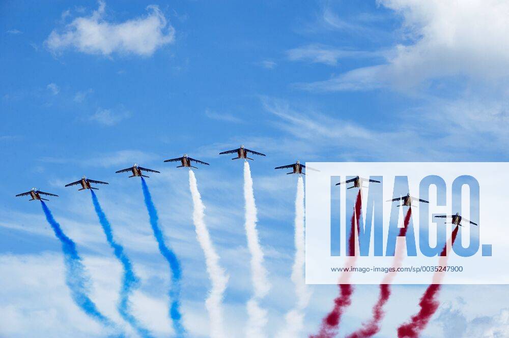 24th June 2018, Circuit Paul Ricard, Le Castellet, France; French Formula One Grand Prix, race day; the patroille de France flyover during the Grand Prix of France ActionPlus12040432 PabloxGuillen