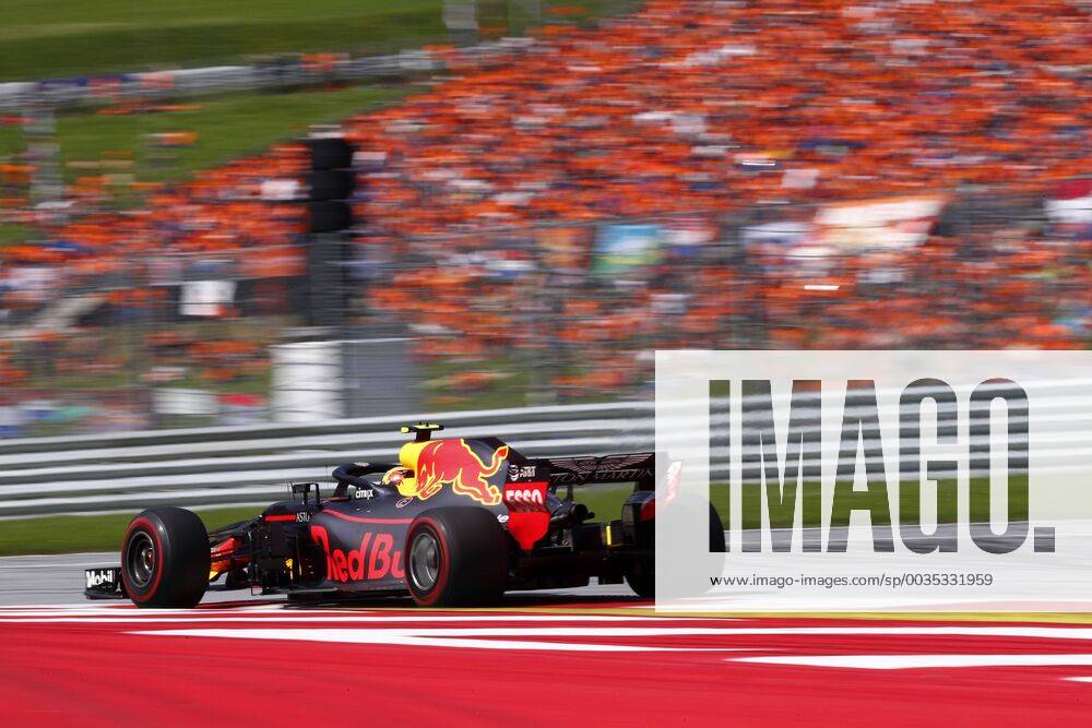 Motorsports: FIA Formula One World Championship WM Weltmeisterschaft 2018, Grand Prix of Austria, 33 Max Verstappen (NLD, Aston Martin Red Bull Racing), Spielberg Austria