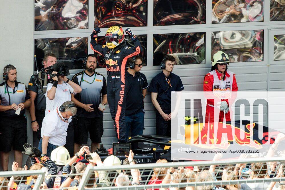 FORMULA 1 - GP of Austria 2018 SPIELBERG,AUSTRIA,01.JUL.18 - MOTORSPORTS - Grand Prix of Austria, Red Bull Ring. Image shows the rejoicing of Max Verstappen (NED Red Bull Racing). GEPAxpictures Klansek