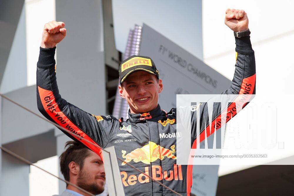 FORMULA 1 - GP of Austria 2018 SPIELBERG,AUSTRIA,01.JUL.18 - MOTORSPORTS - Grand Prix of Austria, Red Bull Ring. Image shows the rejoicing of Max Verstappen (NED Red Bull Racing). GEPAxpictures xChristianxWalgram