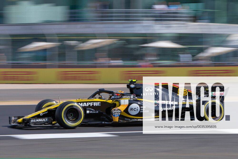 6th July 2018, Silverstone Circuit, Silverstone, England; British Formula One Grand Prix, Friday free practice; Carlos Sainz Jr in his Renault Formula One Team Renault RS18 ActionPlus12044433 TimxWilliams