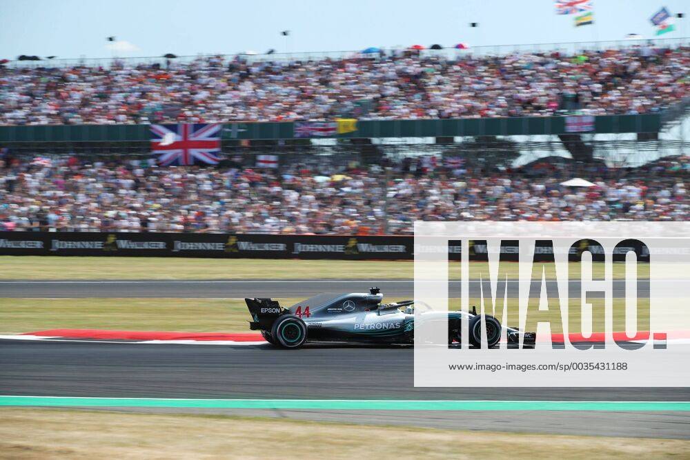 Lewis Hamilton (Mercedes AMG Petronas Formula One Team) GBR, FIA, Formel 1, Grosser Preis von Grossbritannien, Rennen Silverstone