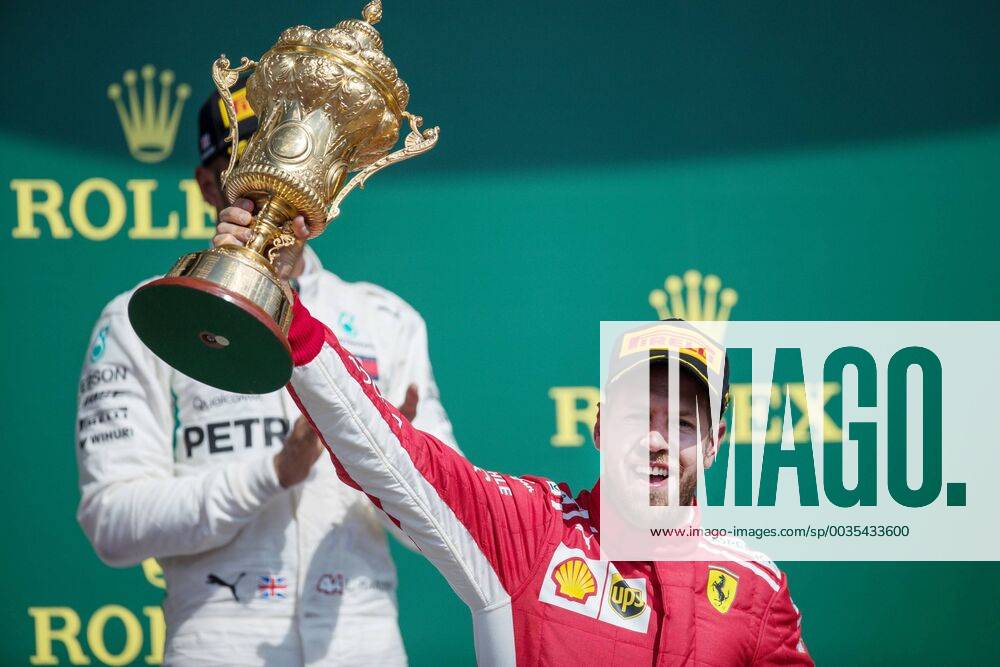 Sebastian Vettel (Scuderia Ferrari) nach dem Gewinn des Grossen Preis von Grossbritannien GBR, FIA, Formel 1, Grosser Preis von Grossbritannien, Rennen Silverstone