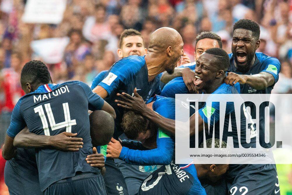 Fußball, WM Finale 2018 in Moskau, Frankreich - Kroatien 180715 Players of France celebrate after winning the FIFA World Cup WM Weltmeisterschaft Fussball final match between France and Croatia on July 15, 2018 in Moscow. Photo: Petter Arvidson BILDBYRAN kod PA 92087