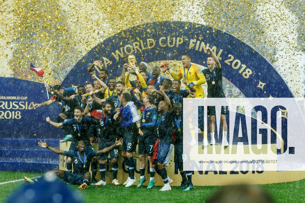 Moskau, Russland, 15.07.2018, FIFA Weltmeisterschaft, Finale, Frankreich - Kroatien, Siegerehrung fuer Weltmeister Frankreich ( DeFodi507