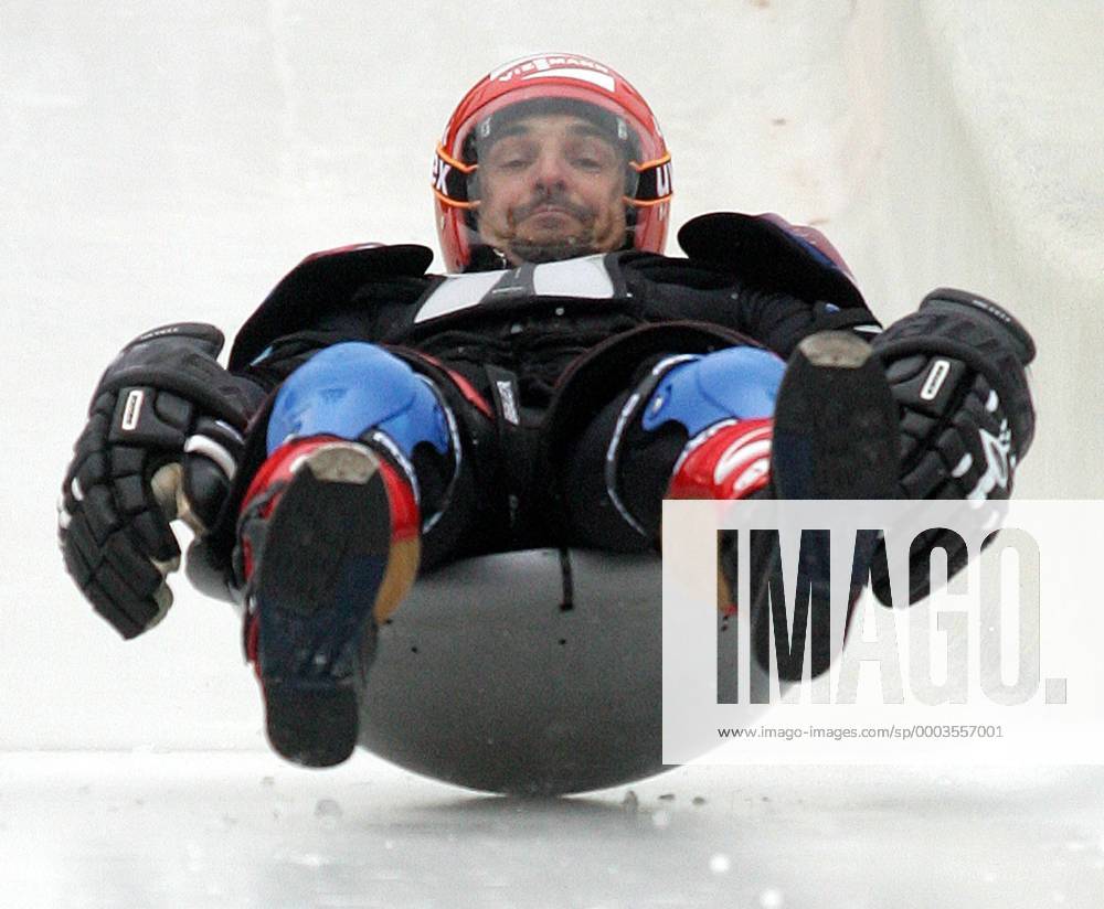 Georg Hackl (Deutschland) bei der WOK WM 2008 Rennrodeln WM Herren Pro 7 Wok WM 2008, Show, Showveranstaltung, Event, Prominentenrennen Einzelbild Altenberg Dynamik, Rennrodeln WM Herren Pro 7 Wok WM 2008, Show, Showveranstaltung, Event, Prominentenrennen Einzelbild Altenberg Dynamik,