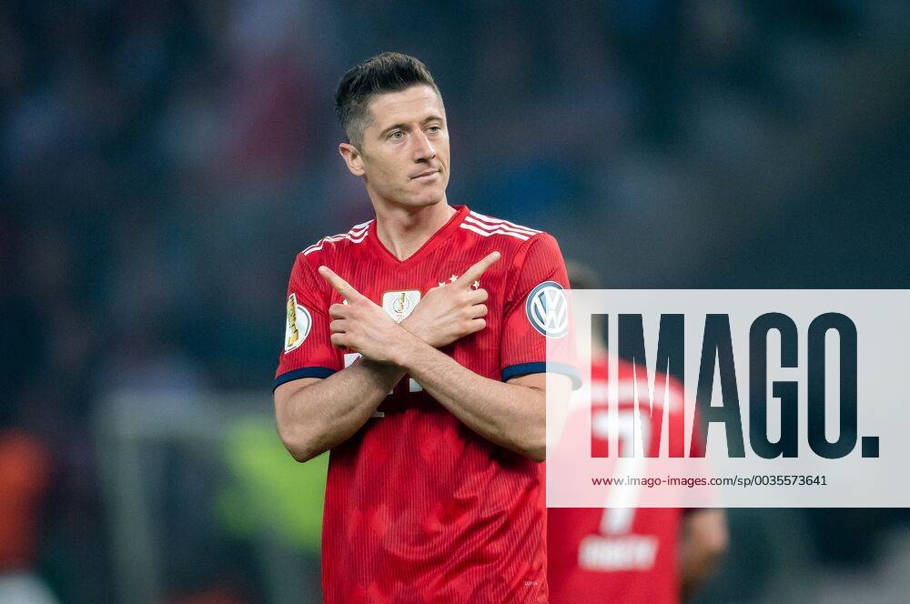Berlin, Olympiastadion: Fussball DFB-Pokalfinale: FC Bayern Muenchen - Eintracht Frankfurt: Muenchens Robert Lewandowski - Torjubel.