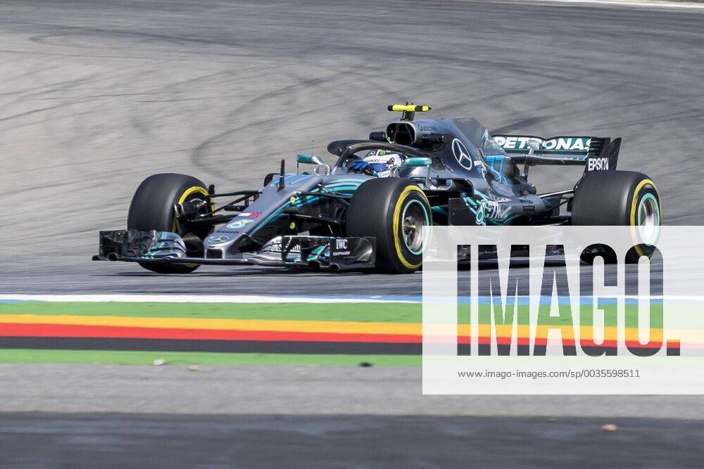 Motorsport: Formel 1, Saison 2018 2019, Training am Freitag, 20.07.2018 am Hockenheimring in Hockenheim (Deutschland). Valtteri Bottas (Mercedes AMG Petronas) biegt auf die Start-Ziel-Gerade ein.