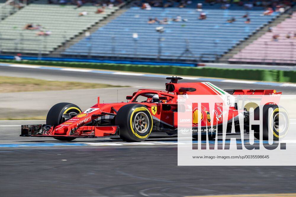 Motorsport: Formel 1, Saison 2018 2019, Training am Freitag, 20.07.2018 am Hockenheimring in Hockenheim (Deutschland). Sebastian Vettel (Scuderia Ferrari) biegt auf die Start-Ziel-Gerade ein.