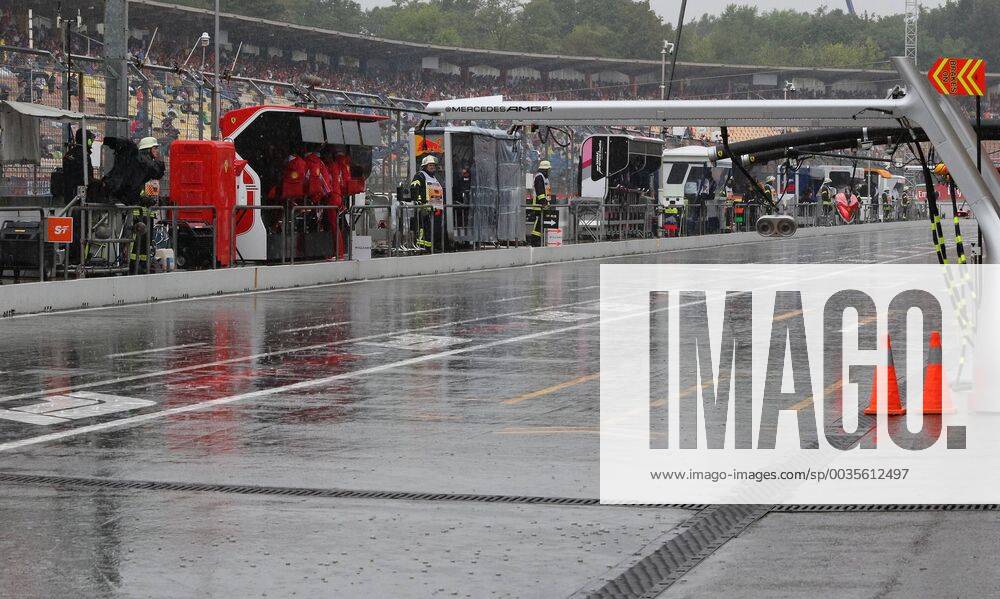 Pitlane, formula 1 GP, Germany in Hockenheim, 21.07.2018 Photo:mspb Thomas Melzer Pitlane bei Regen, formula 1 GP, Germany 2018