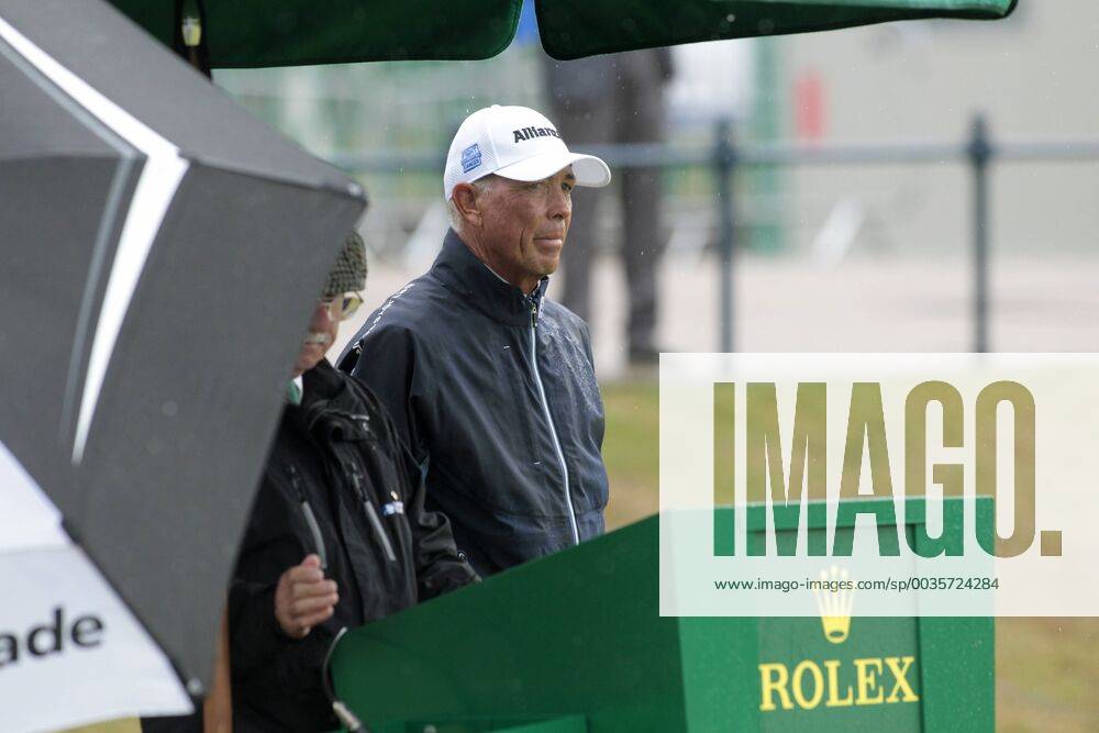 29th July 2018, Old Course at St Andrews, St Andrews, Scotland; The 2018 Senior Open Golf Championships, 4th round; Tom Lehman (USA) waits on the first tee as the rain falls on St Andrews ActionPlus12051532 AlanxMartin
