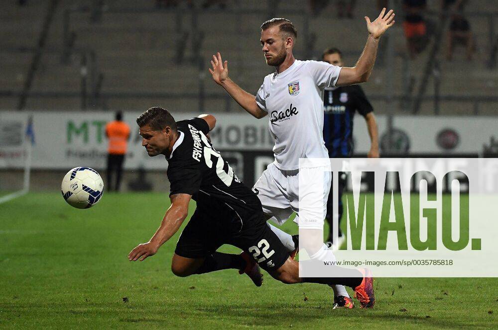 Fussball Regionalliga Südwest, FSV Frankfurt - Eintracht Stadtallendorf v.l. Patrick Huckle (FSV Frankfurt), Yannick Wolf (Eintracht Stadtallendorf) Frankfurt Hessen Deutschland (DE)